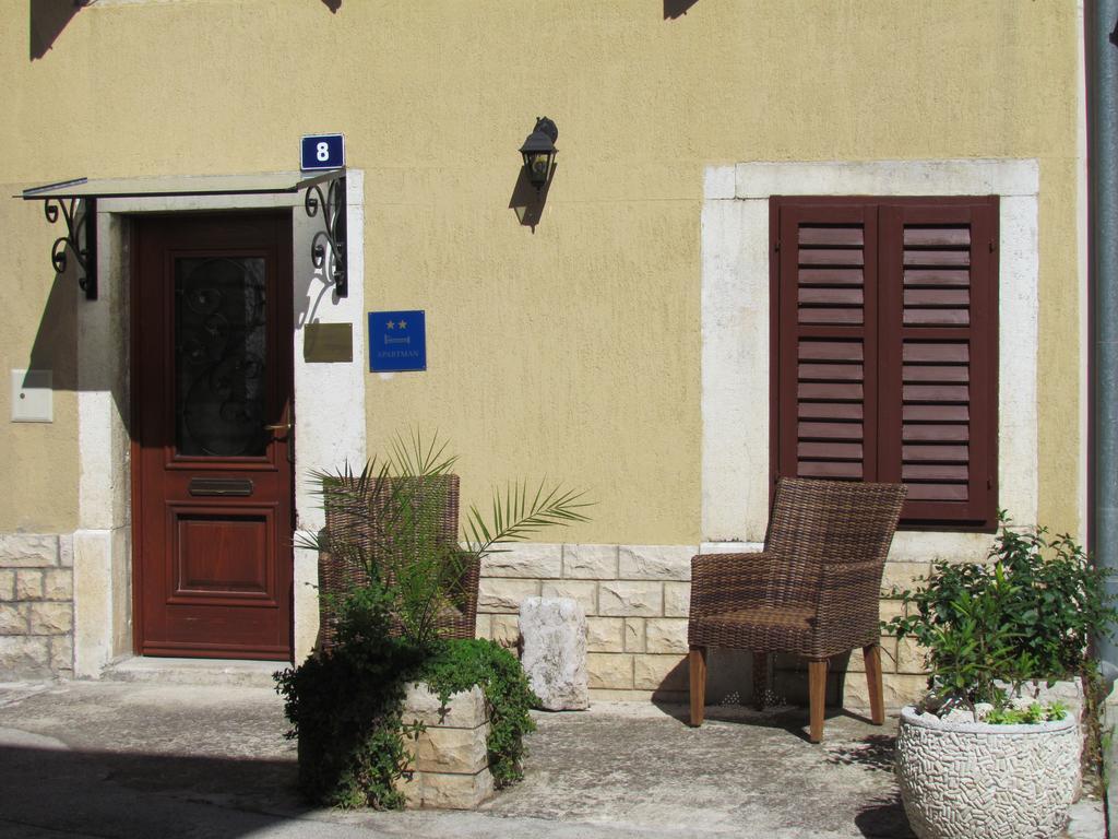 Guesthouse Galeb Vrsar Exterior foto