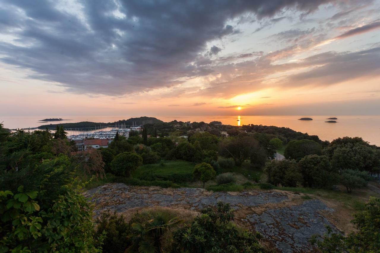 Guesthouse Galeb Vrsar Exterior foto